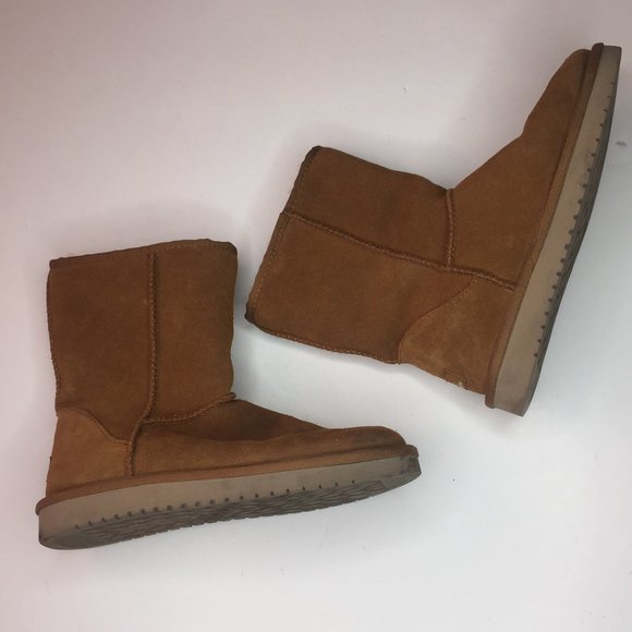 Koolaburra by UGG women sz 8 short chestnut boots. - Picture 3 of 11